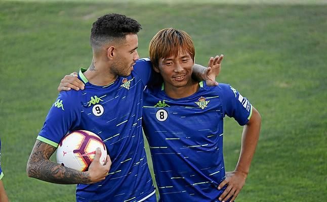 Sanabria: "¿El futuro? No descarto nada, pero estoy centrado en el Betis"