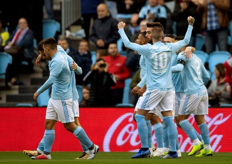 4-0. Iago Aspas, con un triplete, salva a Antonio Mohamed