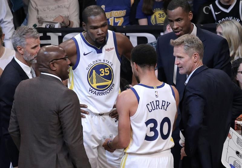 131-121: Curry amplía a cinco triunfos seguidos la racha ganadora de Warriors