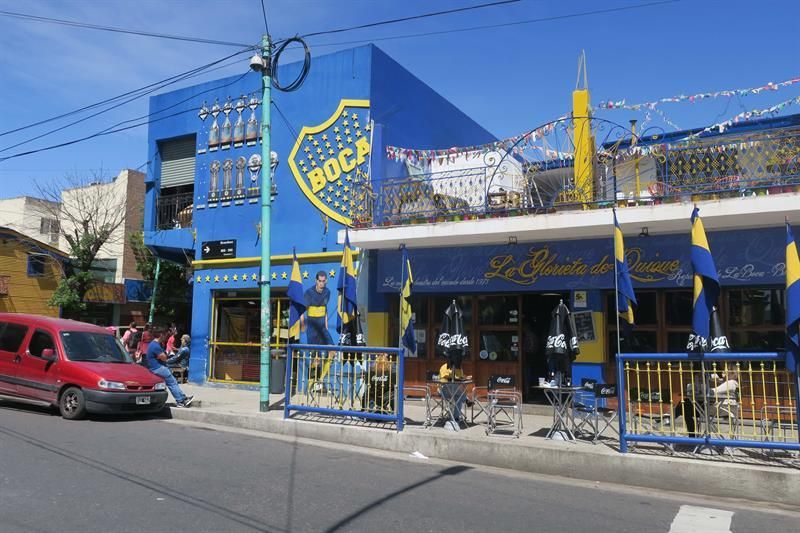 El barrio de La Boca ya vibra a la espera de la final ante River Plate