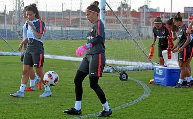 Visita histórica del Sevilla Femenino al Heliodoro