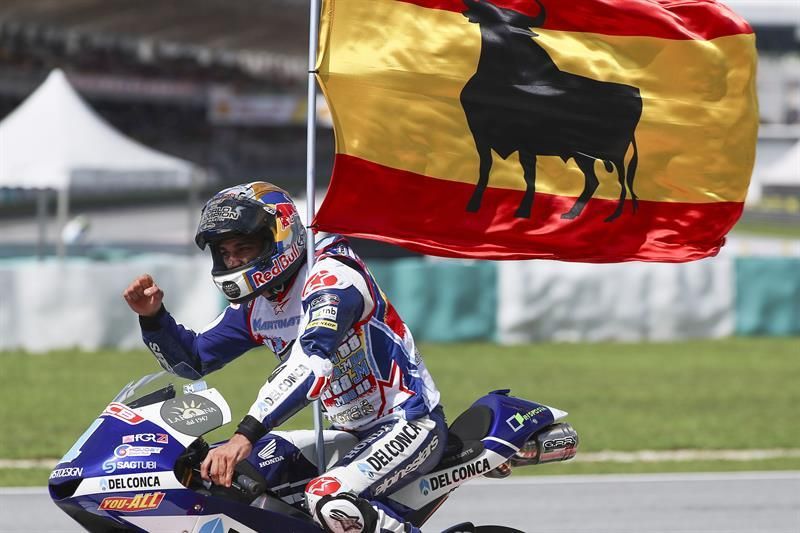 Márquez gana y Martín es campeón del mundo de Moto3