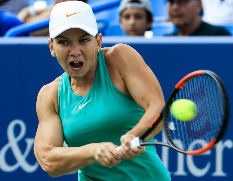 Halep sigue líder y Muguruza pierde un puesto