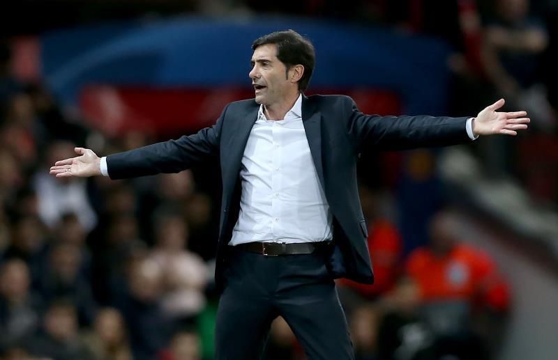 El Valencia dependerá de sí mismo si gana y si pierde el Manchester United