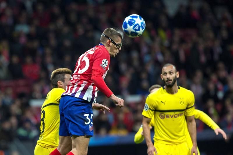 El Atlético vuelve al trabajo bajo mínimos