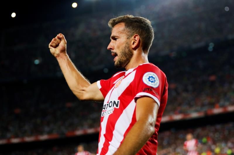 Cristhian Stuani y Juanpe, novedades en una sesión sin Bono