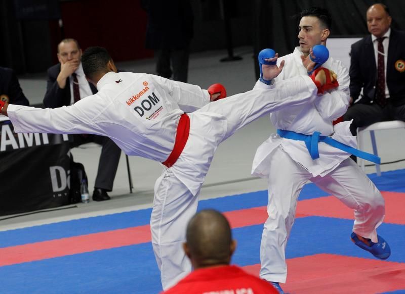 España pasa la primera ronda de kumite por equipos masculinos