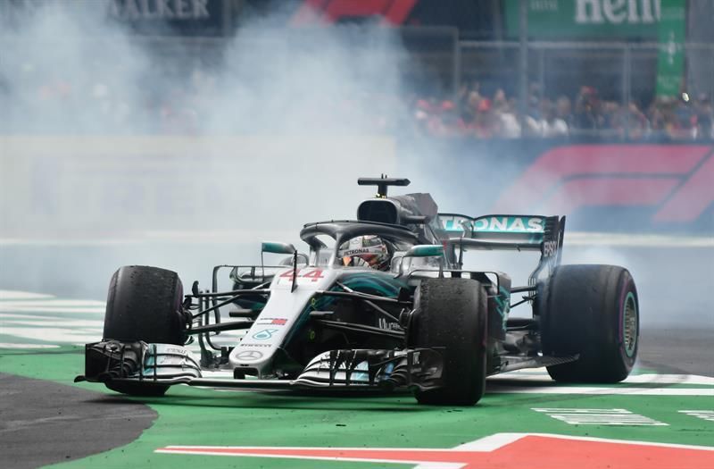 Mercedes, a rematar en la pista en la que Alonso festejó sus dos títulos