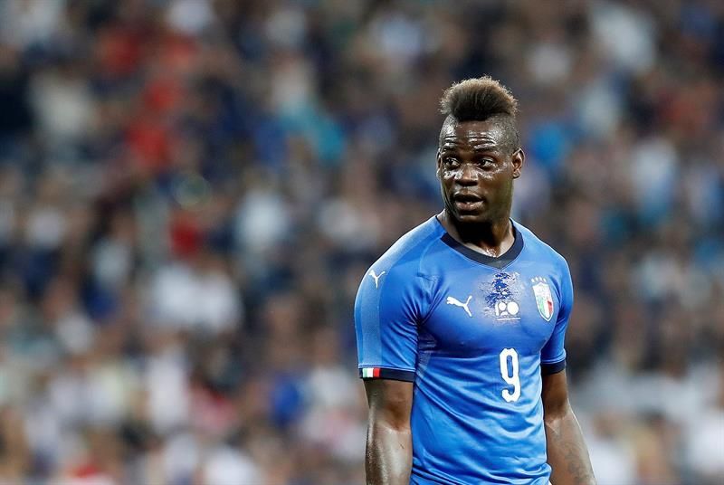 Balotelli denuncia insultos racistas: "Ahora basta"