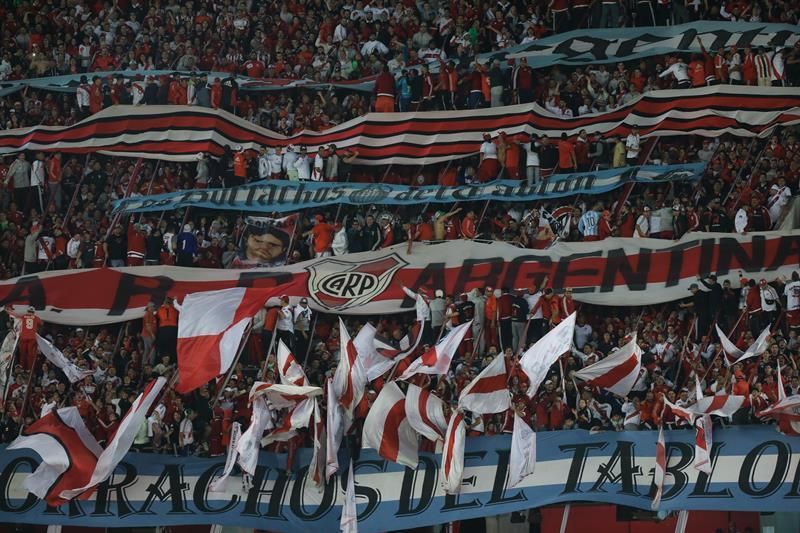 Hinchas de River Plate agotan las entradas para la final de la Copa Libertadores ante Boca