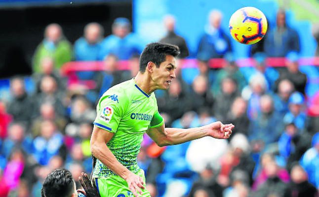 Mandi y Bartra, en el Top 5 de los más 'pasadores' de LaLiga