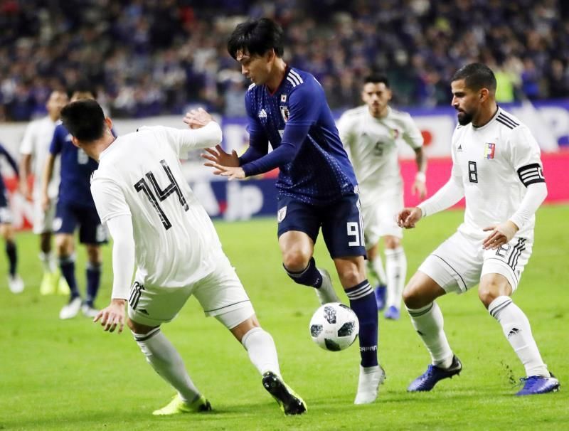 1-1. Venezuela corta la brillante racha de triunfos de Japón