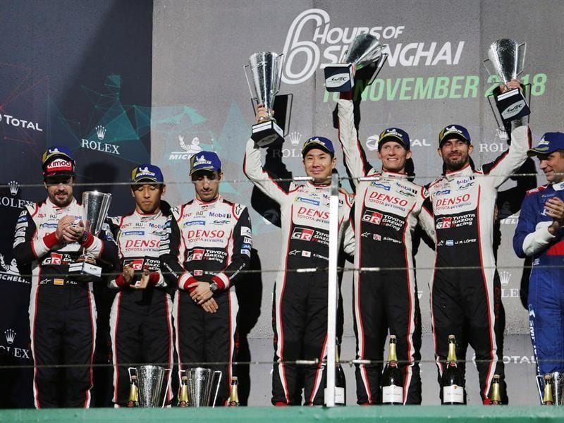 Alonso sigue líder pero Toyota da el triunfo al auto de 'Pechito' en Shanghái
