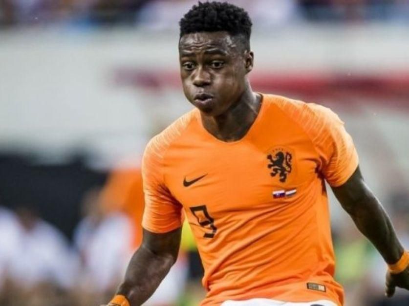 Promes inicia la remontada de Holanda y se mete en la Final Four
