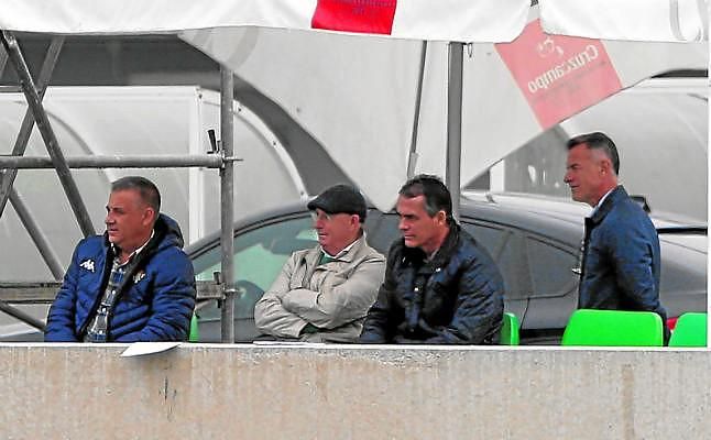 Tres movimientos al menos, el plan ideal de Serra Ferrer