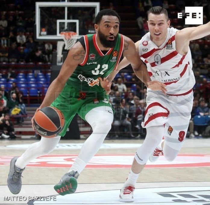 93-90. El Baskonia sucumbe ante el poderío exterior del Armani Milán