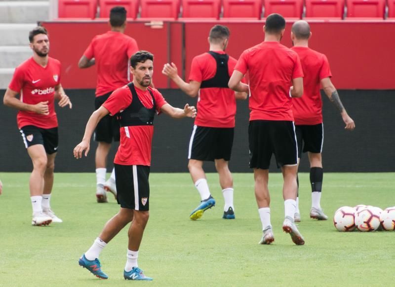 Jesús Navas, con permiso por paternidad y con problemas de sóleo, no trabajó