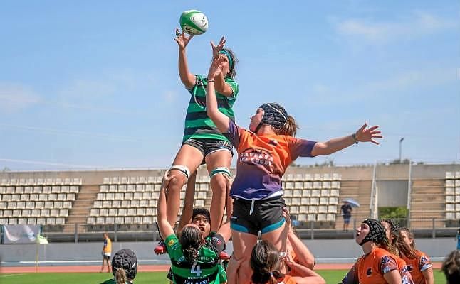Las 'cocos' convocan a todo el deporte femenino sevillano