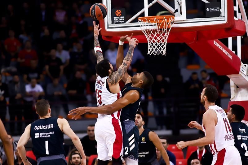 88-83. El Olympiacos frena a un Real Madrid intermitente