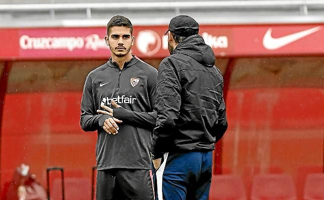 Machín y el futuro de André Silva: "Lo va a decidir él con su rendimiento"