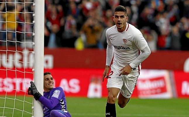 Sevilla 1-0 Valladolid: Un líder con cabeza y corazón