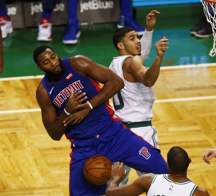 118-107. Drummond lidera segundo triunfo consecutivos de Pistons