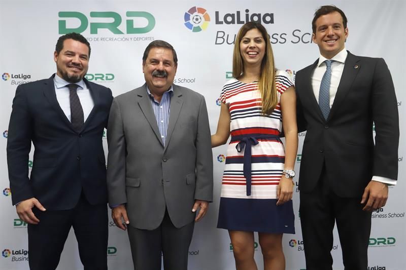 La liga de fútbol España firma una alianza con Deportes de Puerto Rico para formación deportiva