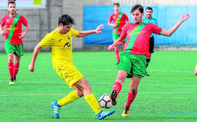 El líder impone su ley en el derbi
