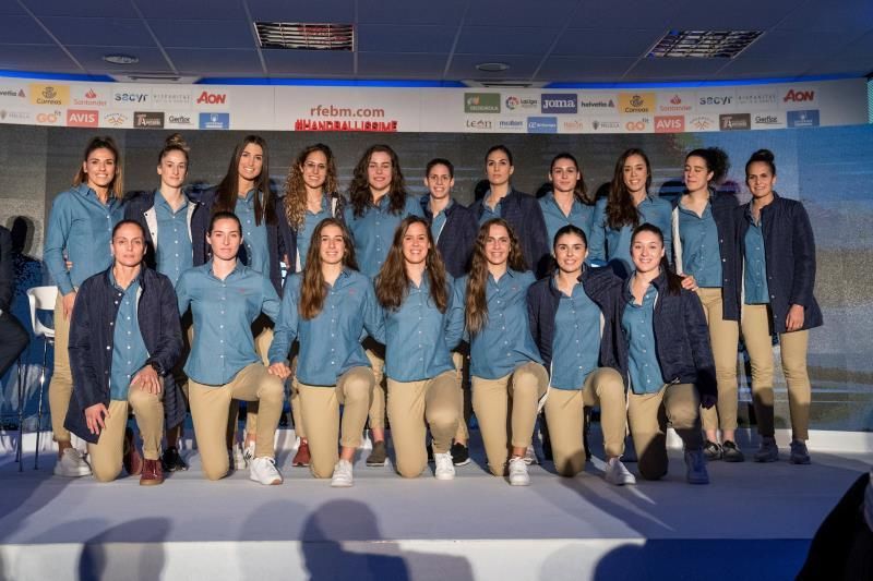 Silvia Navarro asegura que España "puede plantar cara a todos los equipos"