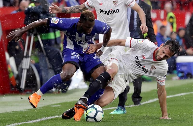 Alavés y Sevilla protagonizan un duelo poco habitual en lo alto de la tabla