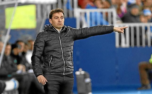 Garitano: "El Betis presiona y deja gente rápida arriba"