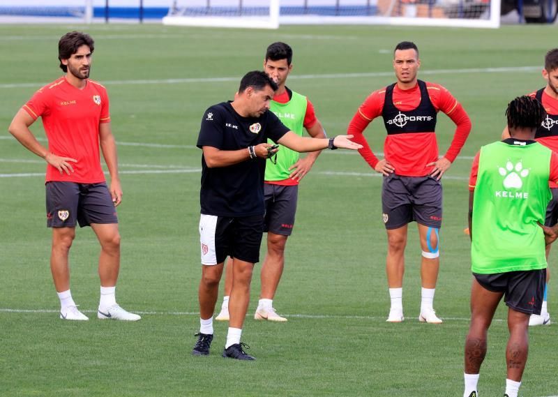 Míchel prepara la Copa con los canteranos Martín, Algobia y Sergio Moreno