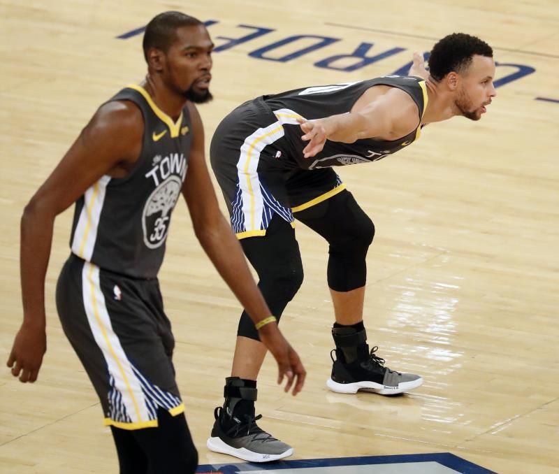 111-128. Los "Big Three" están de vuelta y los Warriors rompen su racha perdedora