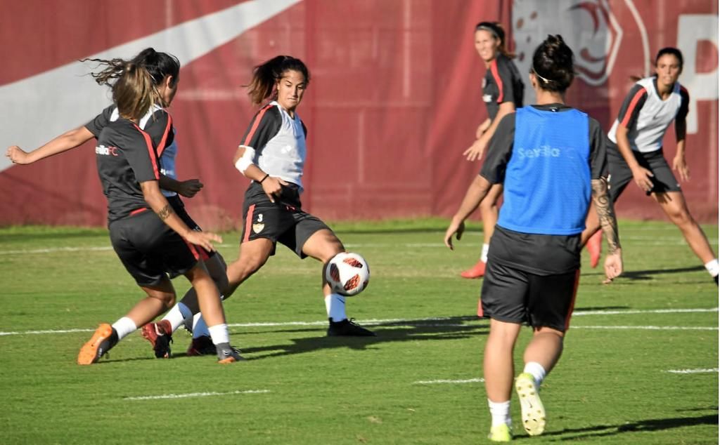 Un Sevilla FC debilitado recibe a un FC Barcelona con ansias de liderato