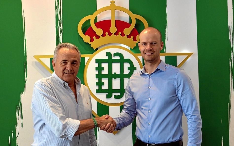 El Betis alcanza un acuerdo para abrir escuelas en China