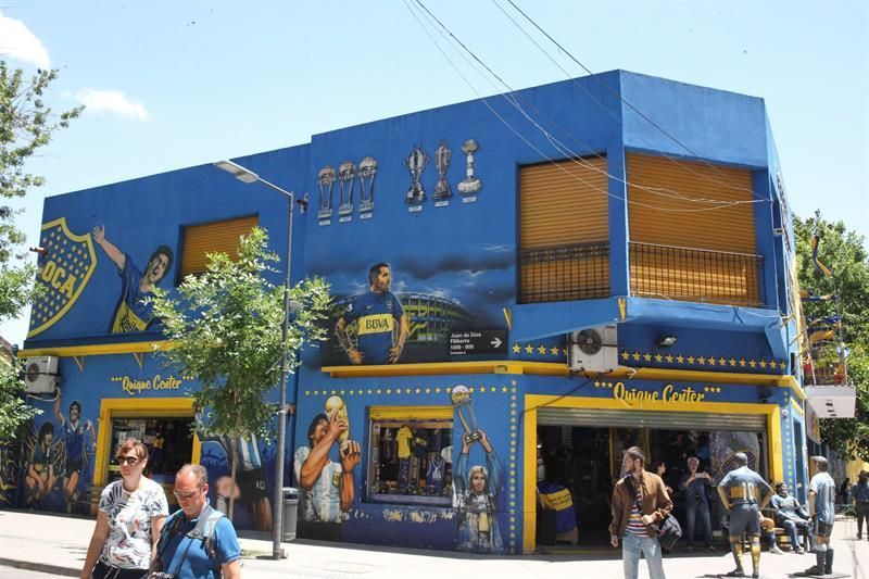 Resignación entre los hinchas mientras se acerca el River-Boca en Madrid