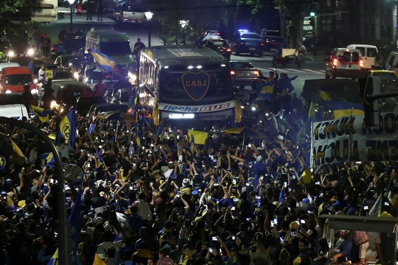 Boca Juniors se despide de su hinchada antes de partir a Madrid