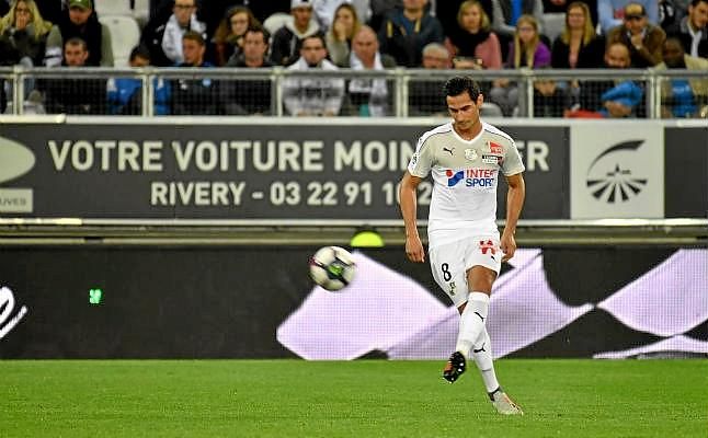 Ganso abre el debate en los hinchas del Amiens