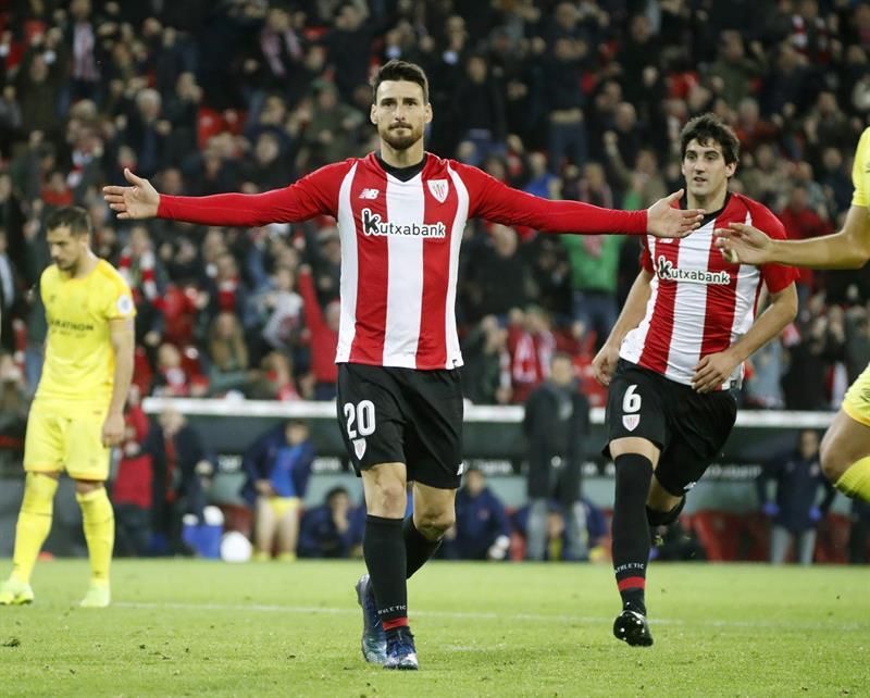 Aduriz iguala a Arieta como sexto goleador histórico del Athletic
