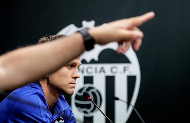 Cheryshev: "La Copa ilusiona, pero ahora pensamos en el Eibar en Ipurúa"