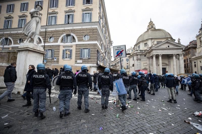 Cinco detenidos tras los enfrentamientos previos al partido Lazio-Eintracht