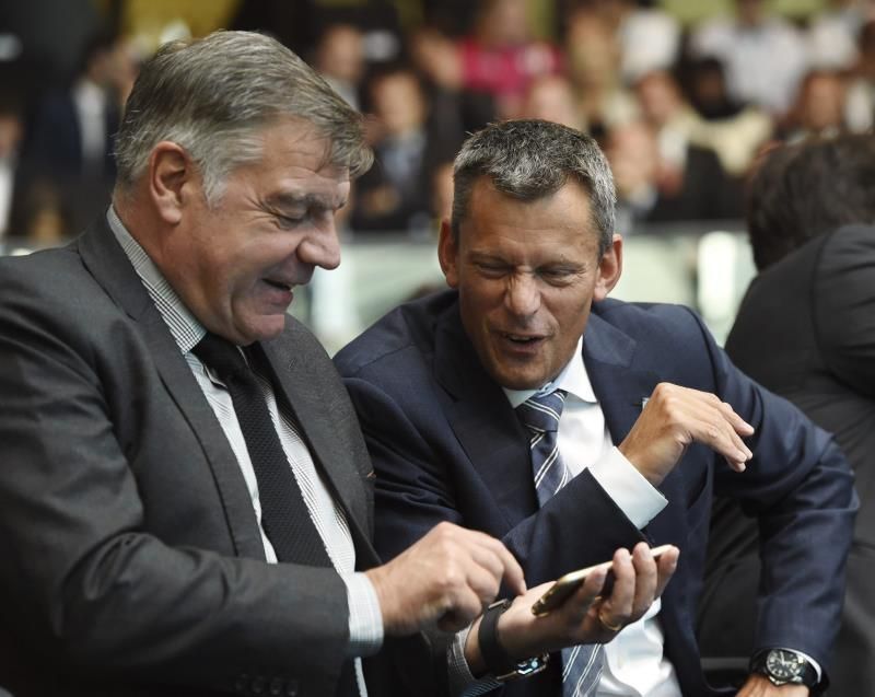 El director ejecutivo de la FA dejará su cargo a finales de esta temporada