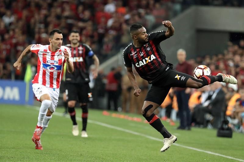 Nikao admite que el Paranaense se impuso a un Junior que dominó el partido