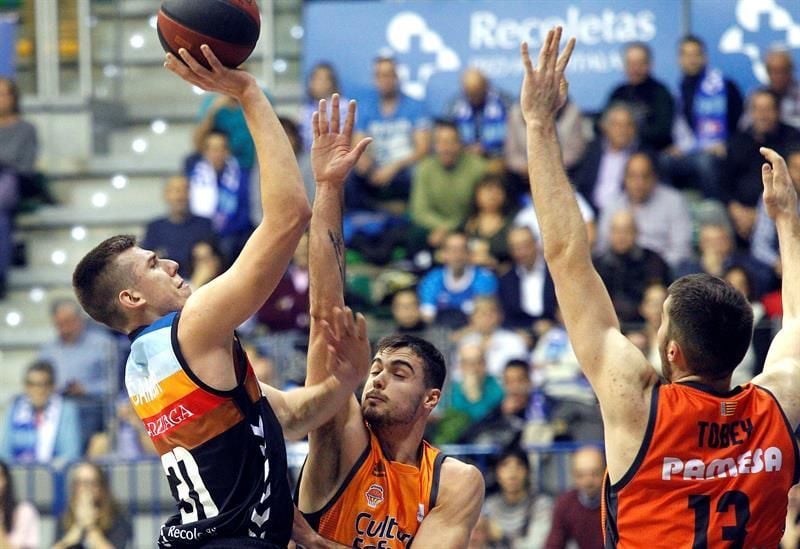 77-87. Valencia Basket se agarra a la Copa del Rey tras vencer a Burgos