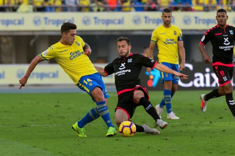 1-1. Un penalti inexistente da el empate al Tenerife