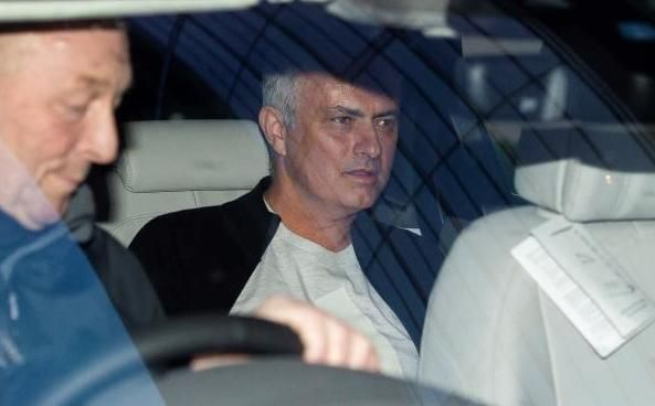 Mourinho, despedido del Manchester United