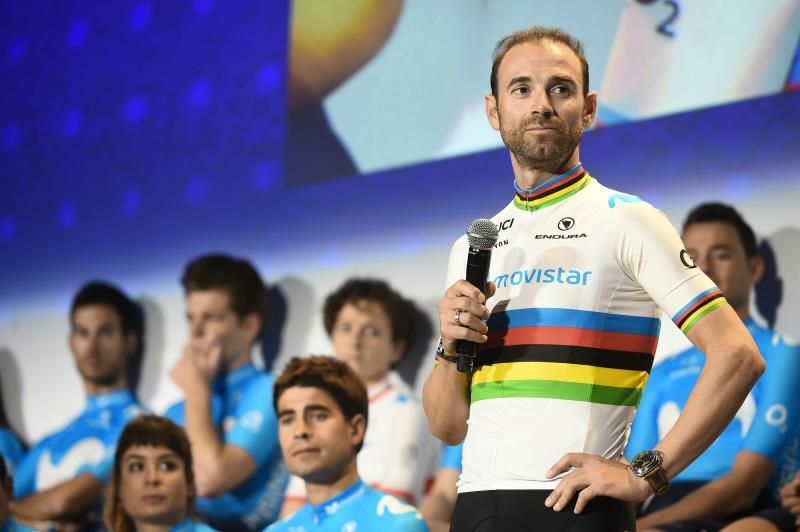 Movistar presenta con el honor del arcoíris de Valverde y el anhelo del Tour