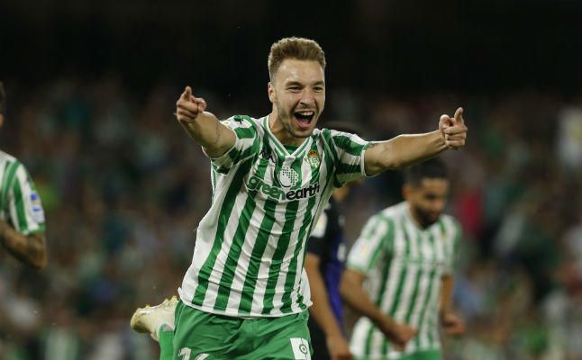 Loren Morón: "Hay que valorar el trabajo que hacemos los delanteros del Betis"