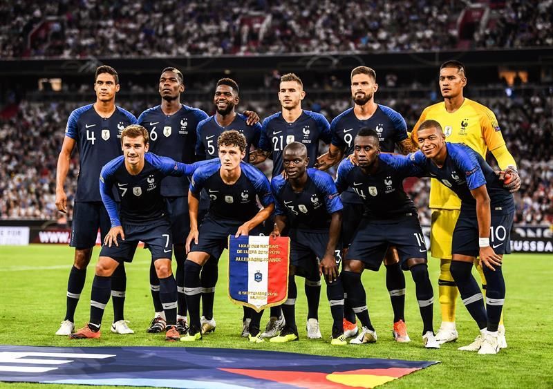 La odisea de regalar la camiseta de la selección francesa con dos estrellas