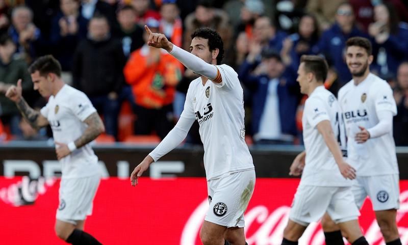 2-1. Piccini salva al Valencia en el 93 y hunde a un buen Huesca
